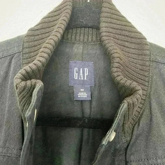 GAP- Black Bomber Denim Jacket Sz XS - Picture 4 of 8